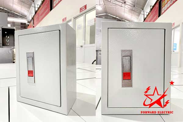    Tủ điện 210x160x100 mm trải qua các bước xử lý kỹ càng, nghiêm ngặt cùng công nghệ hiện đại và dòng sơn cao cấp, bề mặt của tủ vừa thầm mỹ vừa bền bỉ.